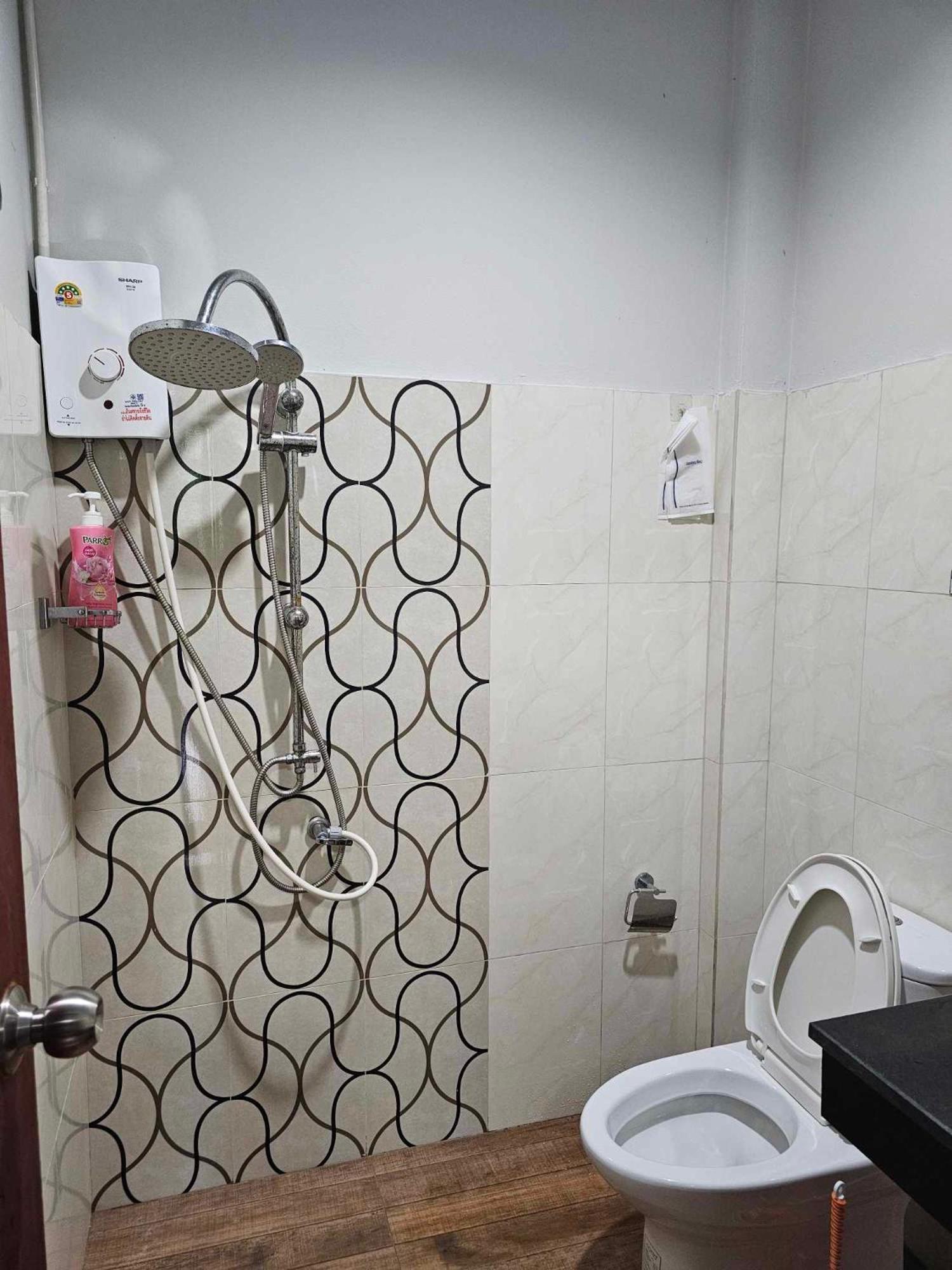 Eq Hostel Thong Sala Exterior photo