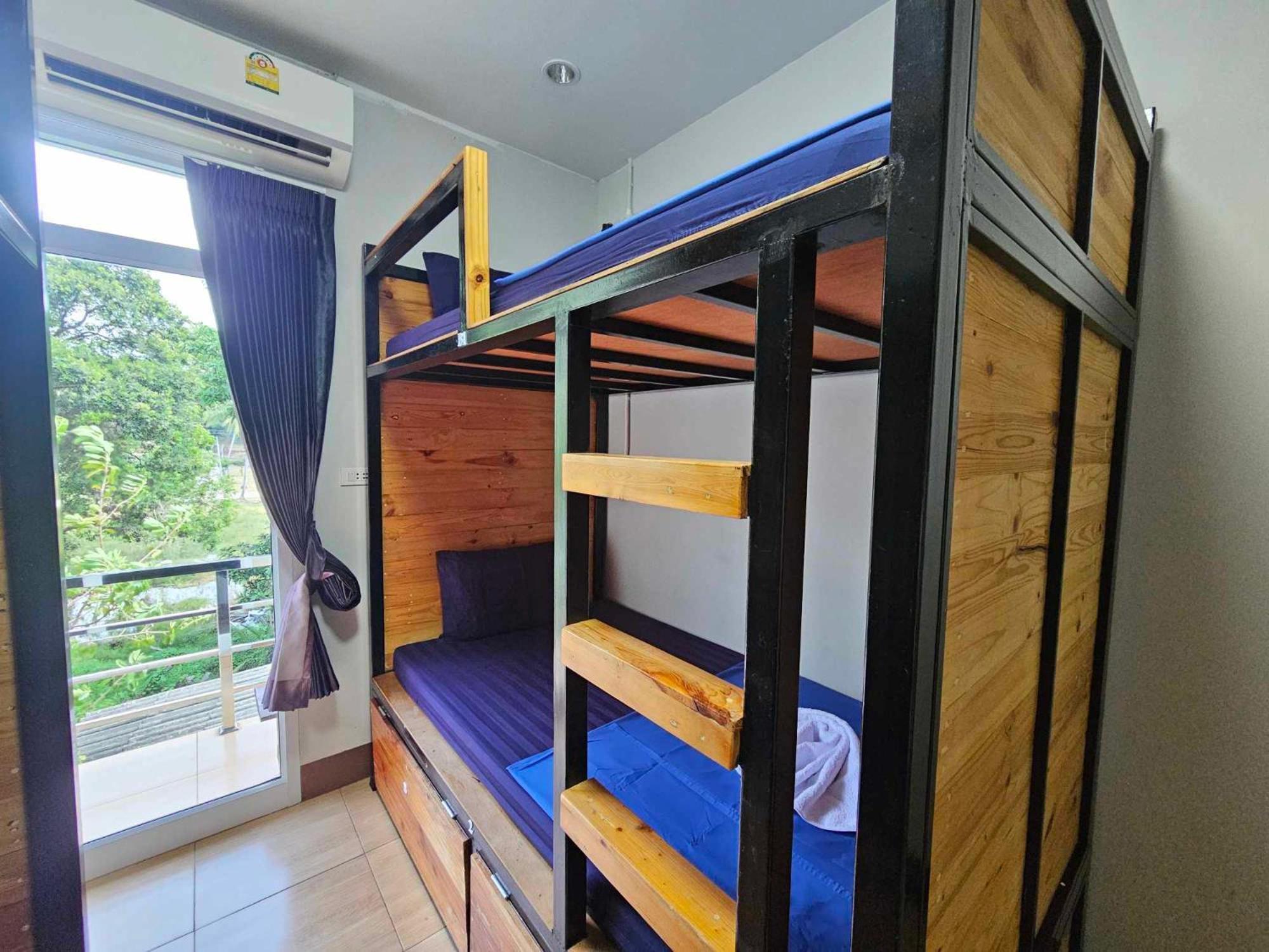 Eq Hostel Thong Sala Exterior photo