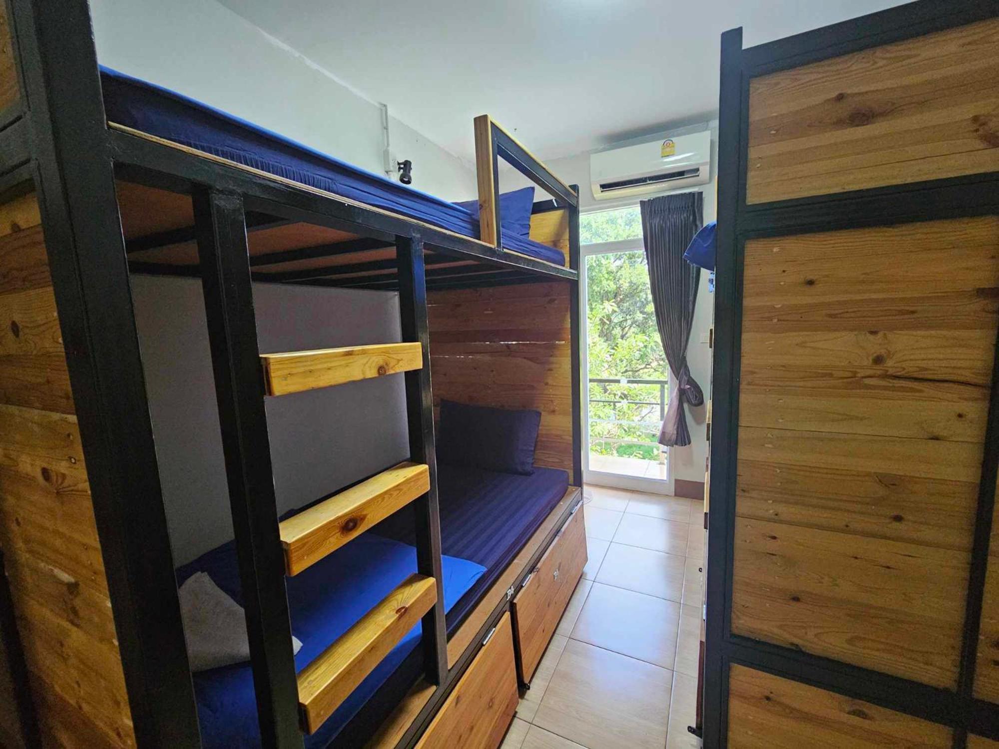 Eq Hostel Thong Sala Exterior photo