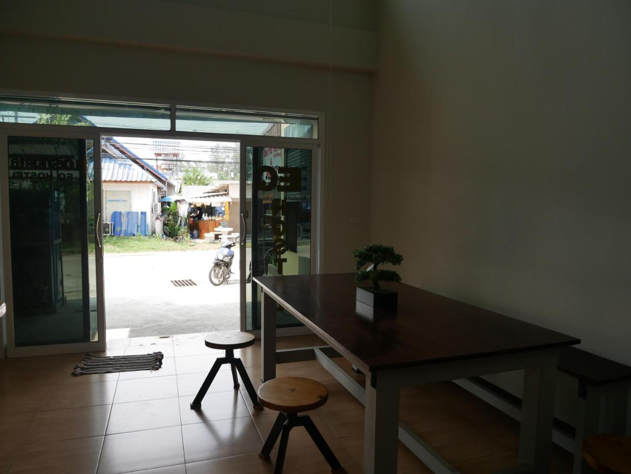 Eq Hostel Thong Sala Exterior photo